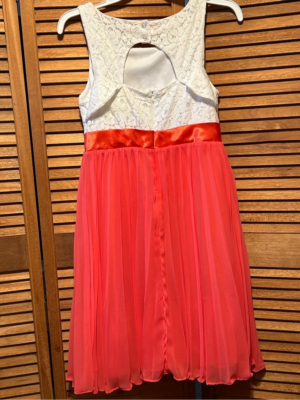 Emily West White Lace Top Coral-Pink Chiffon Bottom Sleeveless Party Dress